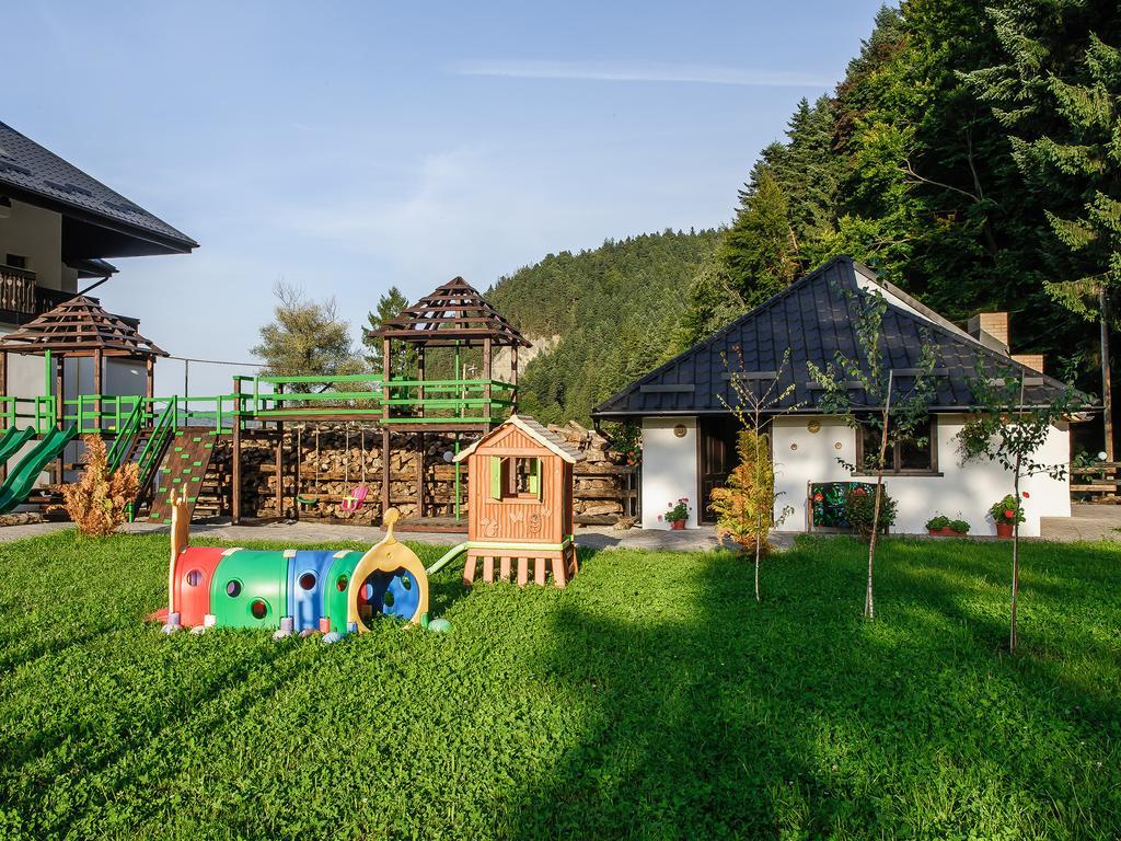 La Conac In Bucovina Gura Humorului Bagian luar foto