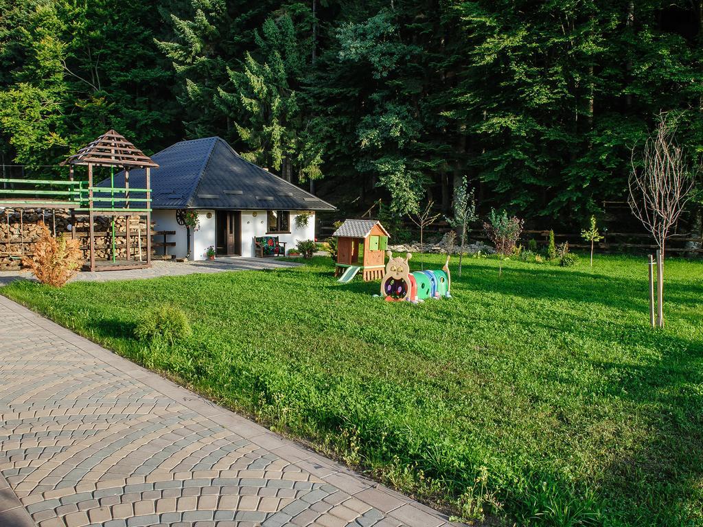 La Conac In Bucovina Gura Humorului Bagian luar foto