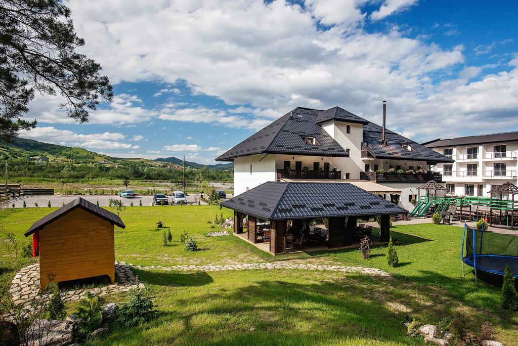 La Conac In Bucovina Gura Humorului Bagian luar foto